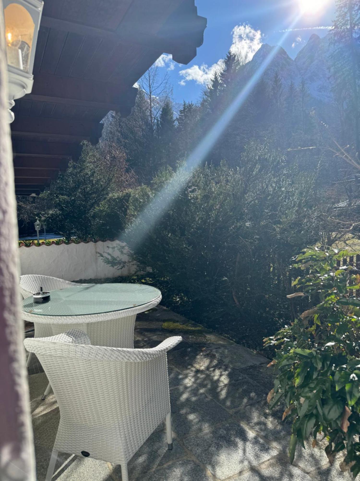 Kity Mit Terrasse Und Bergblick Grainau